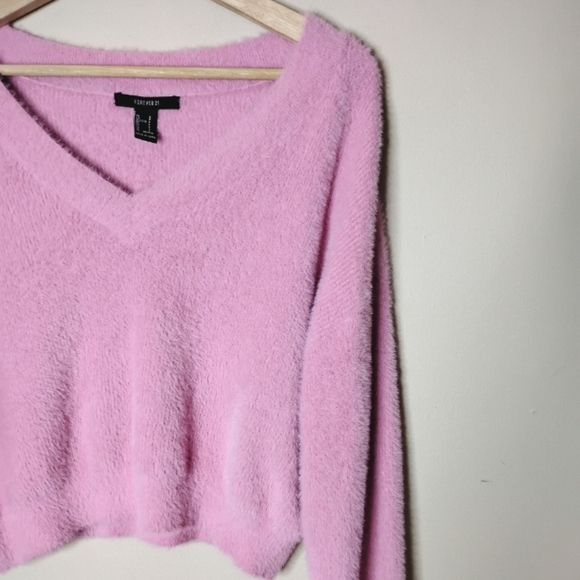 NWT Forever 21 Pink Fuzzy V-Neck Cropped Sweater S Soft Eyelash Knit - Picture 3 of 8